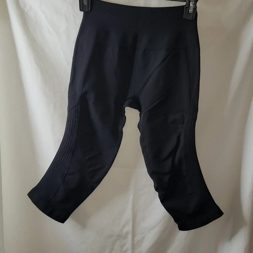 Lululemon Flow & Go Crop Leggings Size 2 - Picture 5 of 11